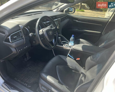 Білий Тойота Камрі, об'ємом двигуна 2.5 л та пробігом 127 тис. км за 25700 $, фото 7 на Automoto.ua