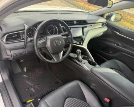 Белый Тойота Камри, объемом двигателя 2.5 л и пробегом 43 тыс. км за 10000 $, фото 8 на Automoto.ua