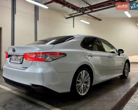 Белый Тойота Камри, объемом двигателя 2.49 л и пробегом 110 тыс. км за 29000 $, фото 5 на Automoto.ua