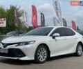 Белый Тойота Камри, объемом двигателя 2.5 л и пробегом 33 тыс. км за 22999 $, фото 1 на Automoto.ua