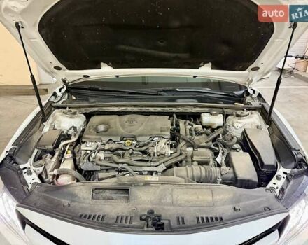 Белый Тойота Камри, объемом двигателя 2.49 л и пробегом 110 тыс. км за 29000 $, фото 8 на Automoto.ua