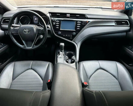 Білий Тойота Камрі, об'ємом двигуна 2.49 л та пробігом 113 тис. км за 23500 $, фото 5 на Automoto.ua