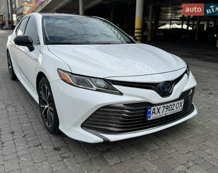 Белый Тойота Камри, объемом двигателя 2.49 л и пробегом 128 тыс. км за 22500 $, фото 7 на Automoto.ua