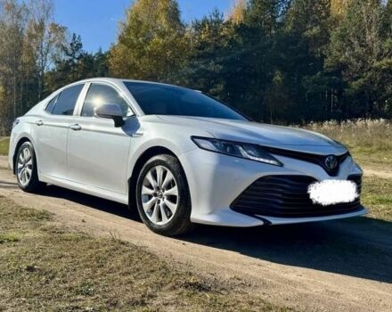 Белый Тойота Камри, объемом двигателя 0 л и пробегом 61 тыс. км за 15000 $, фото 1 на Automoto.ua