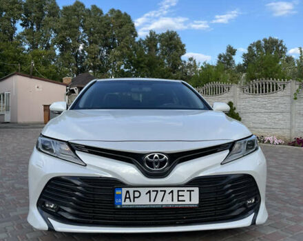 Белый Тойота Камри, объемом двигателя 2.49 л и пробегом 111 тыс. км за 23000 $, фото 2 на Automoto.ua