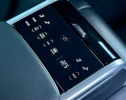 Белый Тойота Камри, объемом двигателя 2.5 л и пробегом 105 тыс. км за 18000 $, фото 18 на Automoto.ua