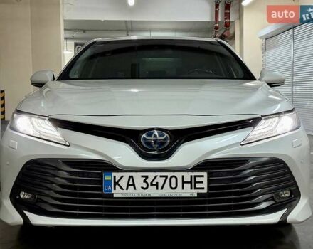 Белый Тойота Камри, объемом двигателя 2.49 л и пробегом 110 тыс. км за 29000 $, фото 1 на Automoto.ua