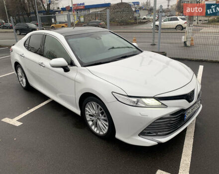 Белый Тойота Камри, объемом двигателя 2.49 л и пробегом 63 тыс. км за 23500 $, фото 17 на Automoto.ua