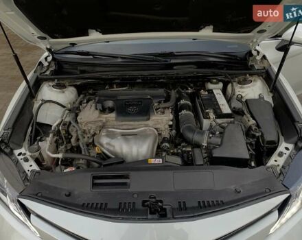 Белый Тойота Камри, объемом двигателя 2.5 л и пробегом 32 тыс. км за 24355 $, фото 55 на Automoto.ua