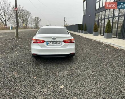 Белый Тойота Камри, объемом двигателя 2.49 л и пробегом 173 тыс. км за 20500 $, фото 12 на Automoto.ua