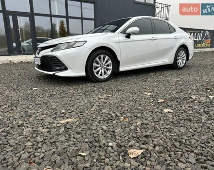 Белый Тойота Камри, объемом двигателя 2.49 л и пробегом 173 тыс. км за 20500 $, фото 9 на Automoto.ua