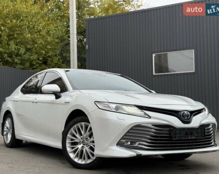 Белый Тойота Камри, объемом двигателя 2.49 л и пробегом 103 тыс. км за 26900 $, фото 4 на Automoto.ua