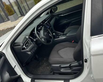 Белый Тойота Камри, объемом двигателя 2.49 л и пробегом 173 тыс. км за 20500 $, фото 24 на Automoto.ua