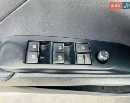 Белый Тойота Камри, объемом двигателя 2.49 л и пробегом 114 тыс. км за 8600 $, фото 16 на Automoto.ua