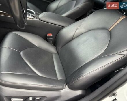 Белый Тойота Камри, объемом двигателя 2.49 л и пробегом 103 тыс. км за 26900 $, фото 45 на Automoto.ua