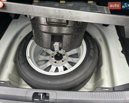 Белый Тойота Камри, объемом двигателя 2.49 л и пробегом 173 тыс. км за 20500 $, фото 32 на Automoto.ua