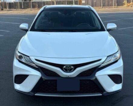 Белый Тойота Камри, объемом двигателя 2.5 л и пробегом 43 тыс. км за 8400 $, фото 1 на Automoto.ua