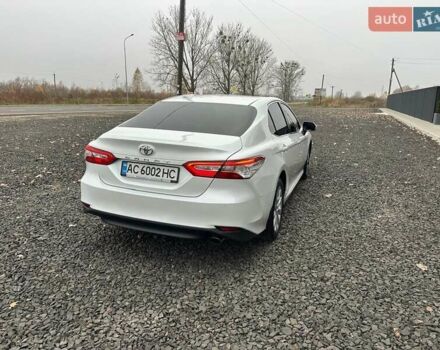 Белый Тойота Камри, объемом двигателя 2.49 л и пробегом 173 тыс. км за 20500 $, фото 15 на Automoto.ua