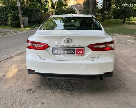 Білий Тойота Камрі, об'ємом двигуна 2.5 л та пробігом 71 тис. км за 21490 $, фото 6 на Automoto.ua