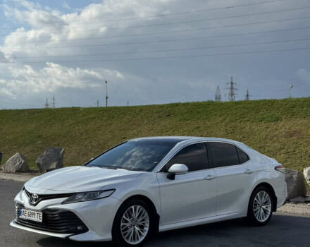 Тойота Камри 2020 в Днепре (Днепропетровске) на Automoto.ua Белый Тойота Камри, объемом двигателя 2.49 л и пробегом 97 тыс. км за 23499 $, фото 2 на Automoto.ua