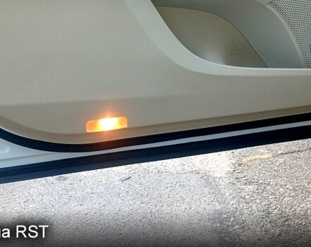 Білий Тойота Камрі, об'ємом двигуна 2.5 л та пробігом 0 тис. км за 29000 $, фото 5 на Automoto.ua