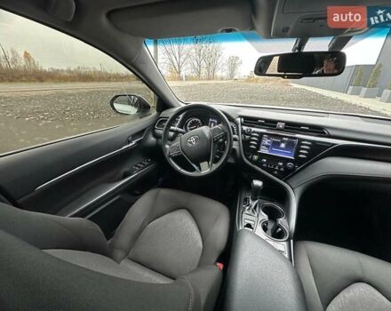 Белый Тойота Камри, объемом двигателя 2.49 л и пробегом 173 тыс. км за 20500 $, фото 26 на Automoto.ua