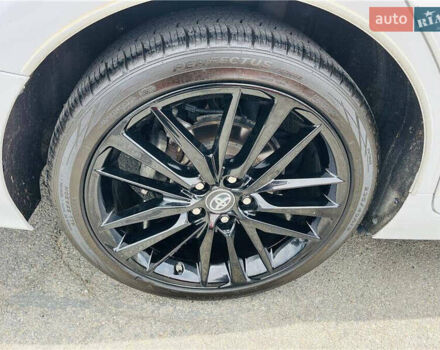 Белый Тойота Камри, объемом двигателя 2.49 л и пробегом 114 тыс. км за 8600 $, фото 22 на Automoto.ua