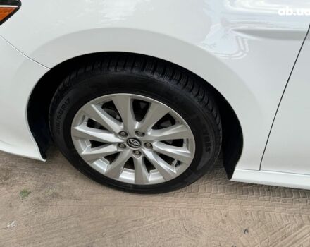 Білий Тойота Камрі, об'ємом двигуна 2.5 л та пробігом 71 тис. км за 21490 $, фото 9 на Automoto.ua