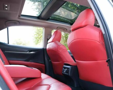 Белый Тойота Камри, объемом двигателя 3.5 л и пробегом 49 тыс. км за 12800 $, фото 13 на Automoto.ua