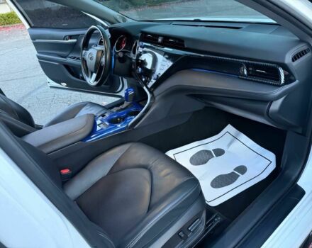 Белый Тойота Камри, объемом двигателя 2.5 л и пробегом 36 тыс. км за 7000 $, фото 7 на Automoto.ua