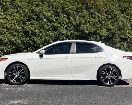 Тойота Камри 2020 в Кропивницком (Кировограде) на Automoto.ua Белый Тойота Камри, объемом двигателя 2.5 л и пробегом 37 тыс. км за 6400 $, фото 3 на Automoto.ua