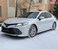 Белый Тойота Камри, объемом двигателя 2.49 л и пробегом 202 тыс. км за 26300 $, фото 1 на Automoto.ua