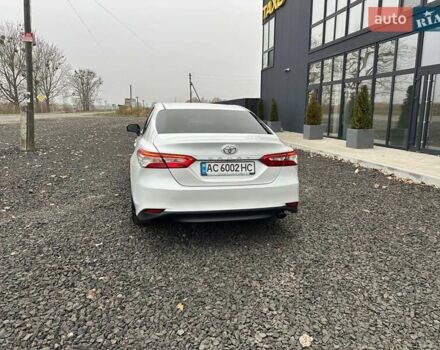Белый Тойота Камри, объемом двигателя 2.49 л и пробегом 173 тыс. км за 20500 $, фото 11 на Automoto.ua