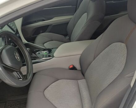 Белый Тойота Камри, объемом двигателя 2.5 л и пробегом 80 тыс. км за 23900 $, фото 8 на Automoto.ua