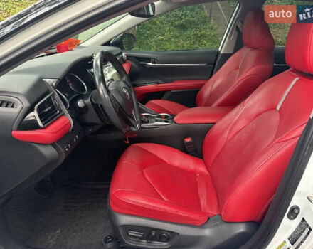 Белый Тойота Камри, объемом двигателя 2.49 л и пробегом 87 тыс. км за 15500 $, фото 7 на Automoto.ua