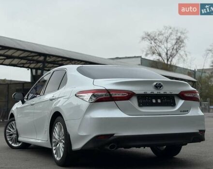 Белый Тойота Камри, объемом двигателя 2.49 л и пробегом 103 тыс. км за 26900 $, фото 7 на Automoto.ua