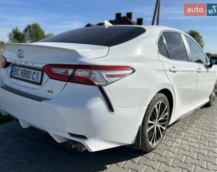 Белый Тойота Камри, объемом двигателя 2.49 л и пробегом 115 тыс. км за 21000 $, фото 11 на Automoto.ua