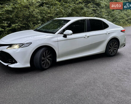 Білий Тойота Камрі, об'ємом двигуна 2.49 л та пробігом 82 тис. км за 27250 $, фото 1 на Automoto.ua