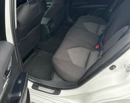 Белый Тойота Камри, объемом двигателя 2.49 л и пробегом 173 тыс. км за 20500 $, фото 19 на Automoto.ua