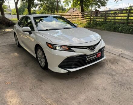 Білий Тойота Камрі, об'ємом двигуна 2.5 л та пробігом 71 тис. км за 21490 $, фото 2 на Automoto.ua