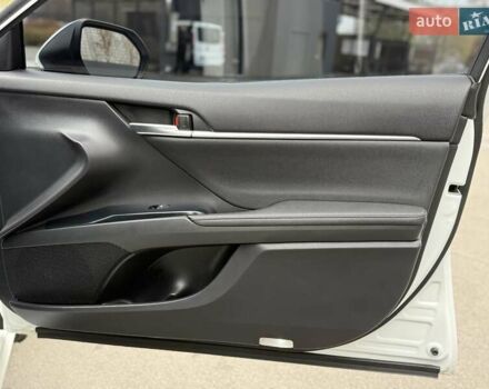 Белый Тойота Камри, объемом двигателя 2.49 л и пробегом 103 тыс. км за 26900 $, фото 20 на Automoto.ua