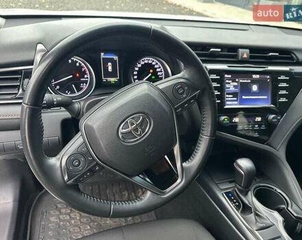 Белый Тойота Камри, объемом двигателя 2.49 л и пробегом 173 тыс. км за 20500 $, фото 21 на Automoto.ua