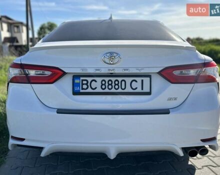 Белый Тойота Камри, объемом двигателя 2.49 л и пробегом 115 тыс. км за 21000 $, фото 12 на Automoto.ua