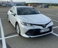 Білий Тойота Камрі, об'ємом двигуна 2.5 л та пробігом 80 тис. км за 26500 $, фото 1 на Automoto.ua