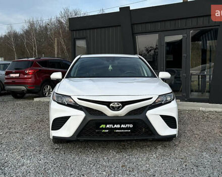 Білий Тойота Камрі, об'ємом двигуна 2.49 л та пробігом 112 тис. км за 21800 $, фото 1 на Automoto.ua