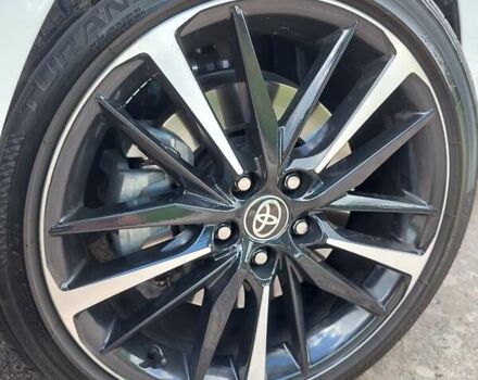 Белый Тойота Камри, объемом двигателя 2.49 л и пробегом 42 тыс. км за 25500 $, фото 2 на Automoto.ua