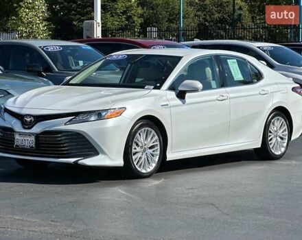 Белый Тойота Камри, объемом двигателя 2.49 л и пробегом 45 тыс. км за 8900 $, фото 6 на Automoto.ua
