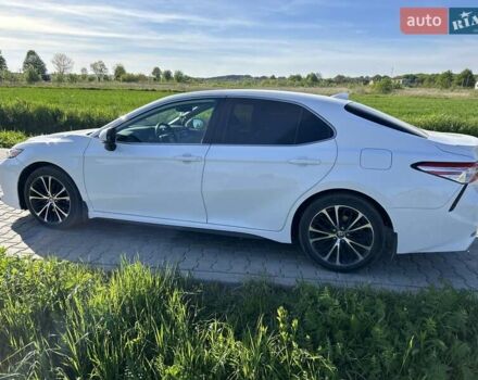 Белый Тойота Камри, объемом двигателя 2.49 л и пробегом 115 тыс. км за 21000 $, фото 15 на Automoto.ua