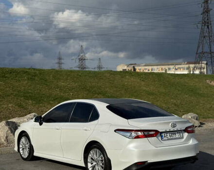 Тойота Камри 2020 в Днепре (Днепропетровске) на Automoto.ua Белый Тойота Камри, объемом двигателя 2.49 л и пробегом 97 тыс. км за 23499 $, фото 6 на Automoto.ua