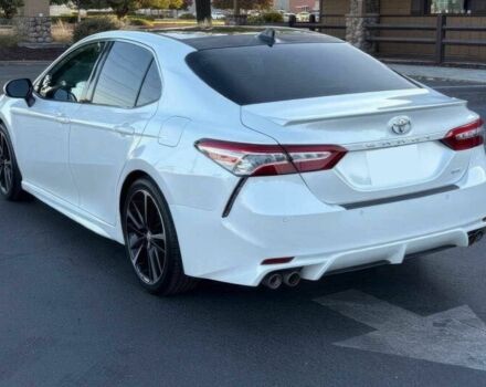 Белый Тойота Камри, объемом двигателя 2.5 л и пробегом 43 тыс. км за 8400 $, фото 3 на Automoto.ua